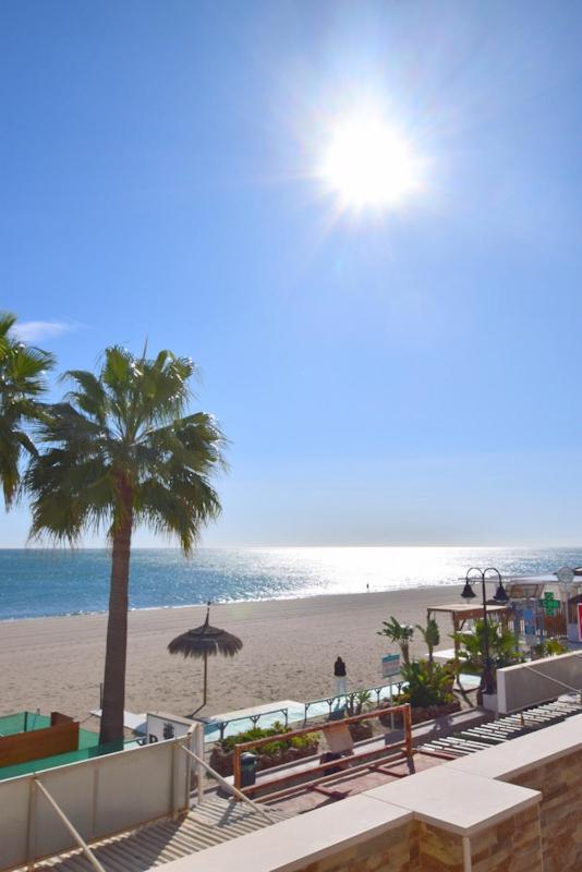 Carihuela 1ª Linea De Playa Διαμέρισμα Τορρεμολίνος Εξωτερικό φωτογραφία